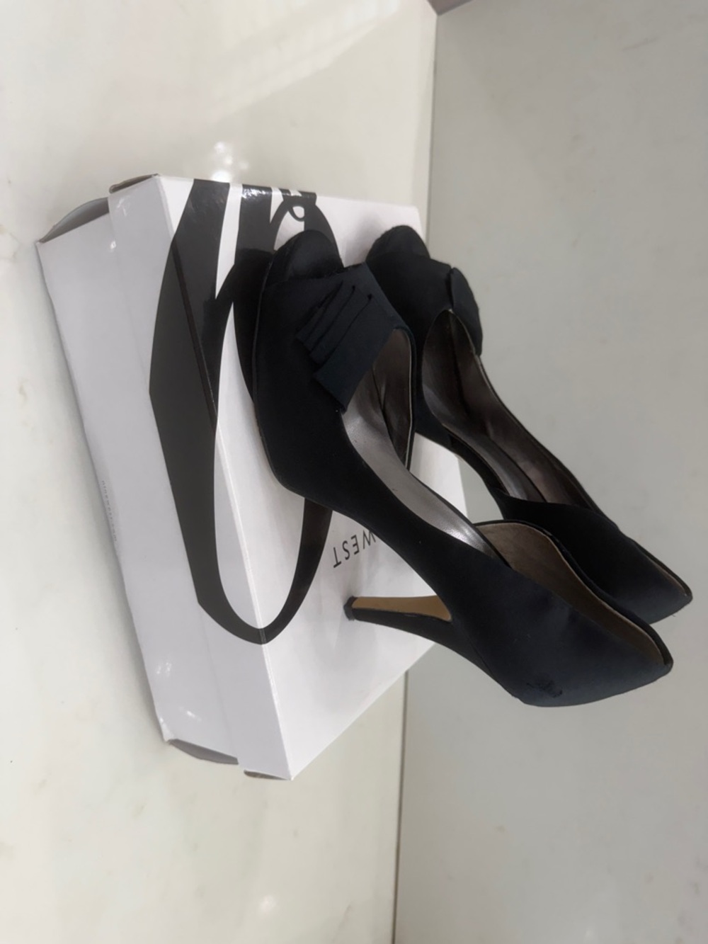 Nine West Black Satin Peep Toe Heels with Bow Detail – Size 8.5